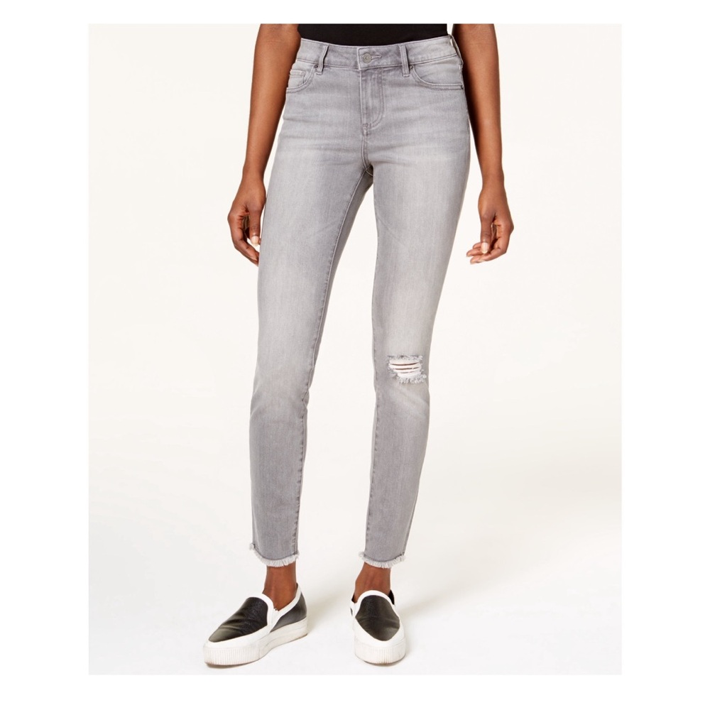 Armani Exchange super skinny size 28!